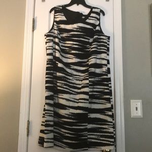Plus Size Kasper Dress
